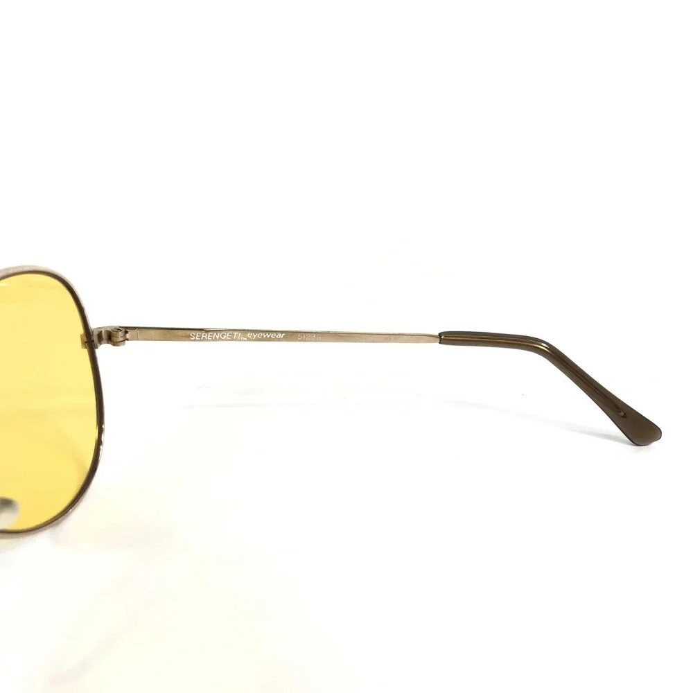Vintage Serengeti Sunglasses 5123S Mens Gold Aviator Photochromic Kilimanjaro